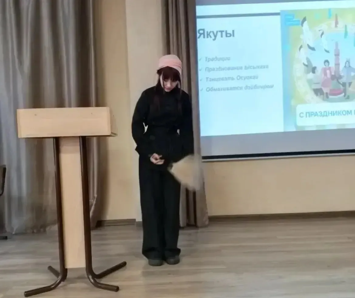 11.03 в стенах гимназии проходил ежегодный конкурс «Моя родословная». В год Единства народов России 