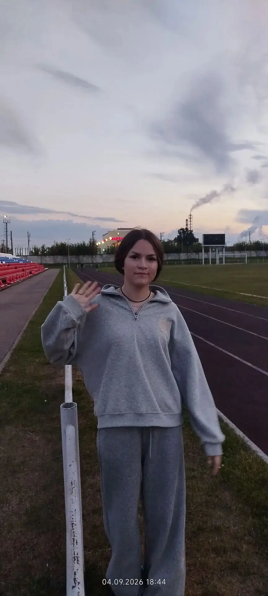 🏃‍♀️💨 Саша впервые вышла на старт — её дебют в беге на короткие и длинные дистанции! ...
