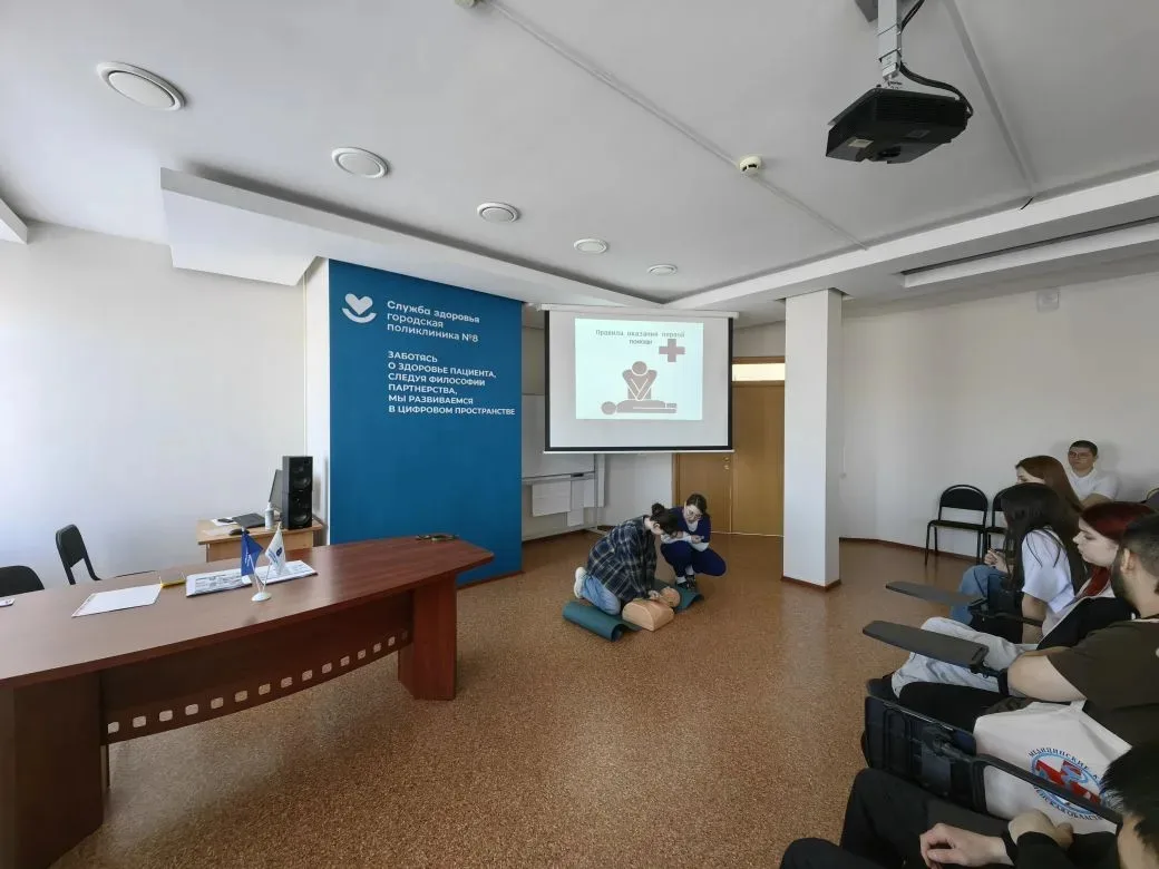 🌞Доброе утро! Делимся интересными впечатлениями ⚡  Вчера наши ученики посетили в поликлинику №8, где