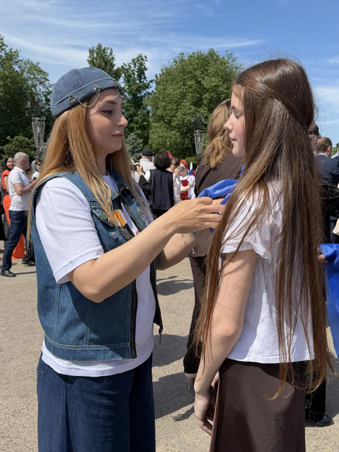 В Махачкале состоялось шествие «Парад наследников Победы», организованное «Движением Первых», в кото
