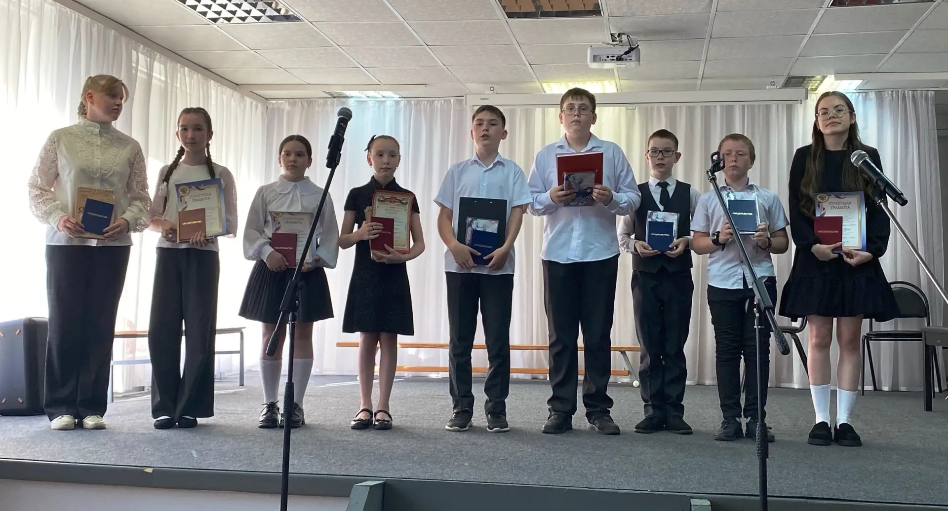 🎓 Отчётный концерт детской школы искусств: прощание с детством и шаг в большое искусство!

22 мая в