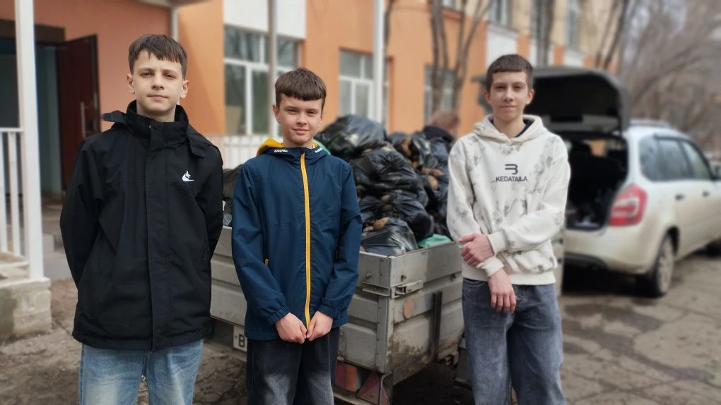 «Тыловая кухня»: школа объединилась для помощи фронту 🥔🧅💪    Традиция помогать тем, кто сегодня защи