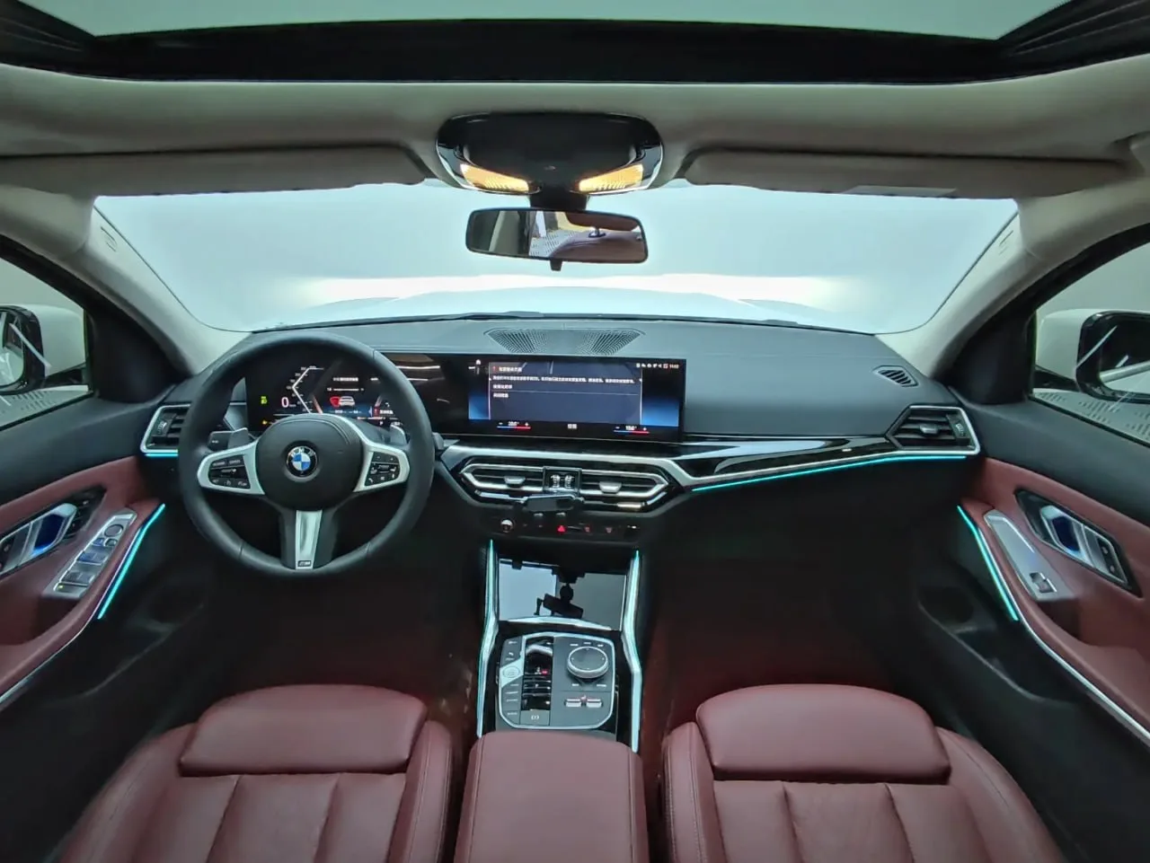🇩🇪BMW 3 Series 320i M sports suit из Китая!  • дата выпуска 2023/06 • 2 л. бензин/ 156 л.с • пробег 