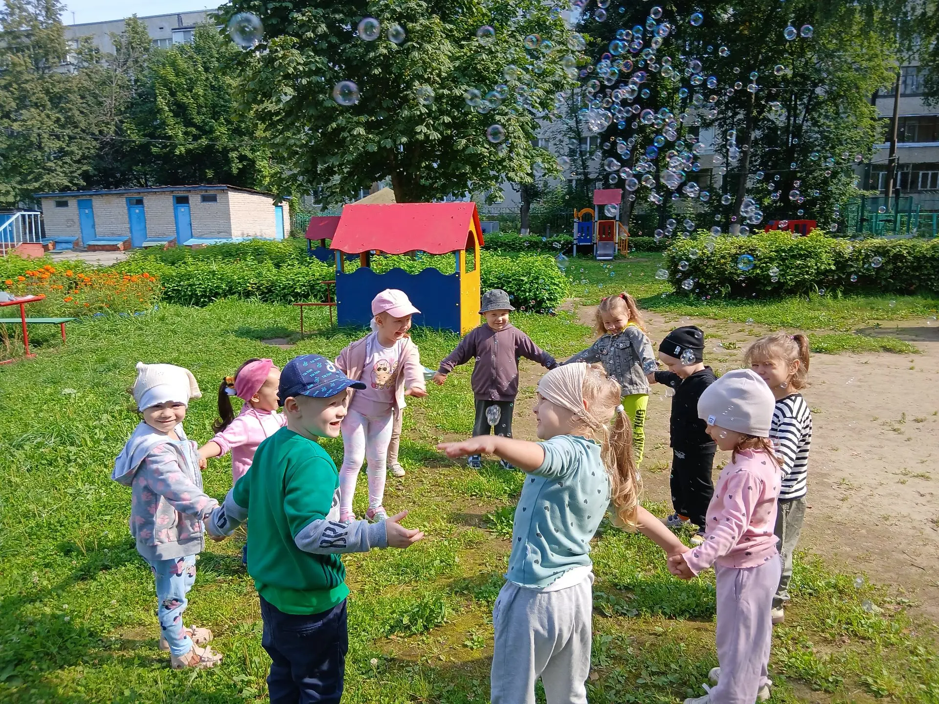 Вот как весело у нас!