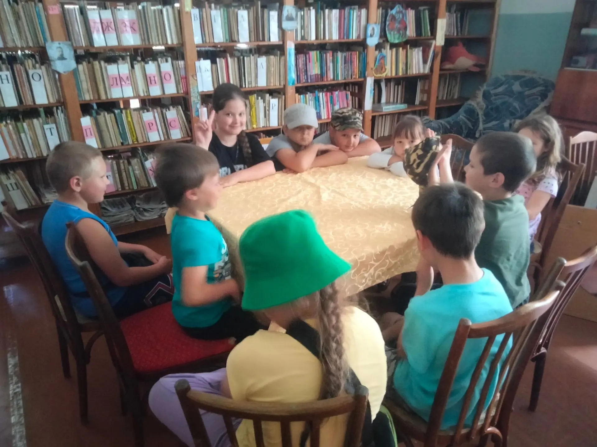 #Библиотекалетом#Подросток
Юные читатели Кузьмиярской сельской библиотеки стали участниками познават