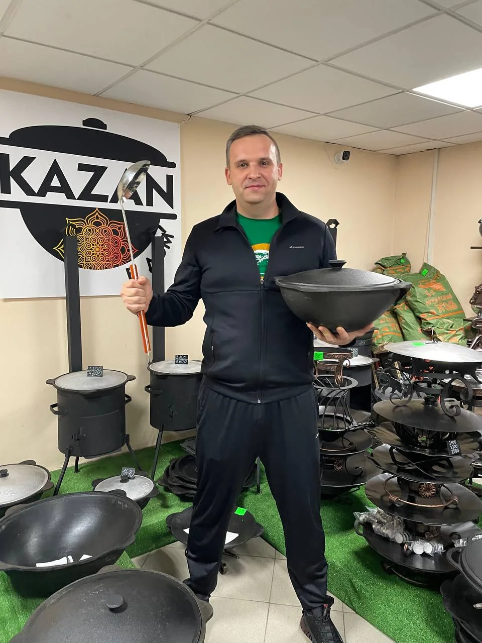 Всегда жду вас в гости в своем магазине «Казан в дом»

И На сайте:👇
Kazanvdom.ru

И по всем вопроса