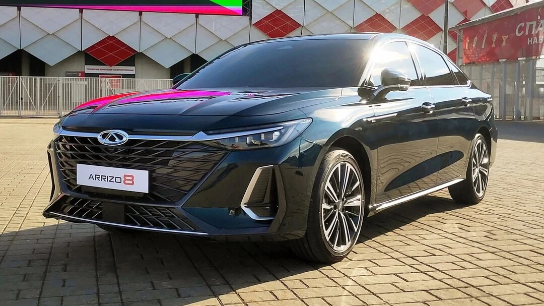 Chery Arrizo 8 от 14 773 ₽/мес.
