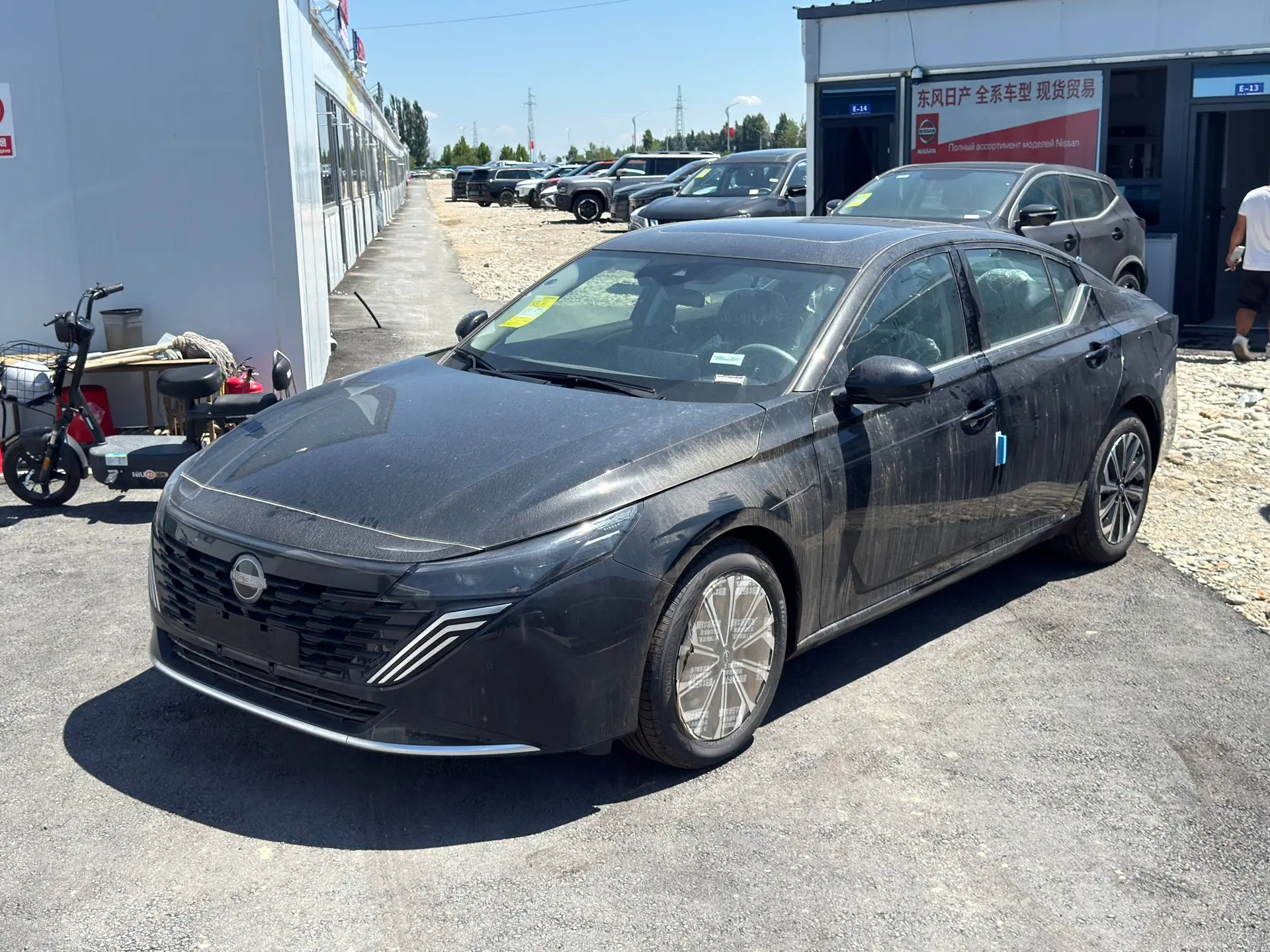 🔥 Новая Nissan Teana. Такой вы ещё не видели.

Современный бизнес-седан с новым дизайном, который у