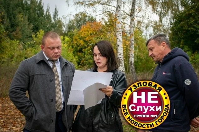 Читаю новости Узловского района и кровь из глаз! На фото стоит эта самая Федорченко, ко...