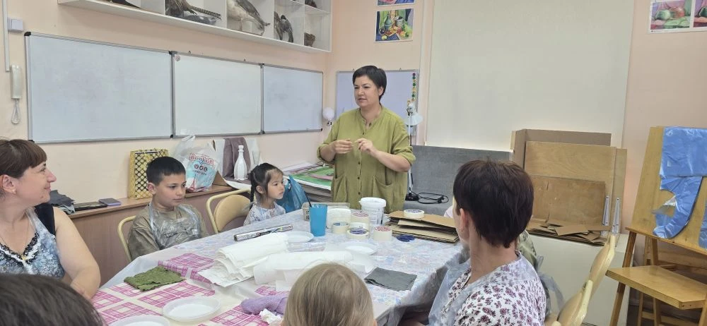 🎨 Сегодня в Детской школе искусств прошла семейная мастерская: взрослые и дети вместе создавали уша