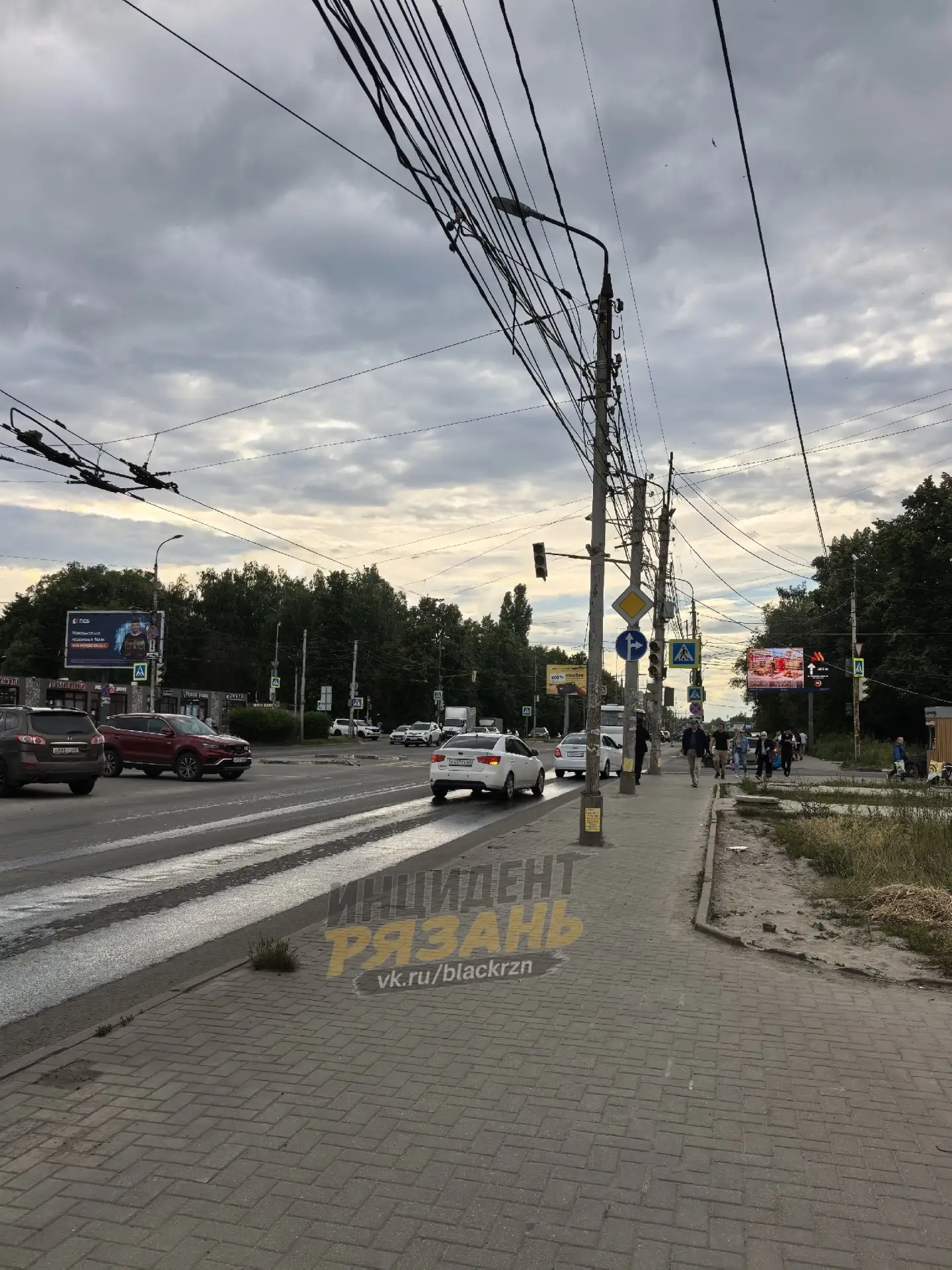 Перекрёсток Новосёлов- Тимакова не работает светофор.