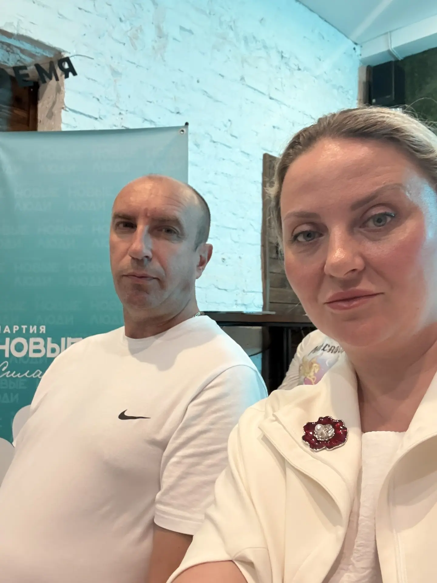 Мы с адвокатом Юрием Васильевичем Кожевниковым передаем всем привет ✊