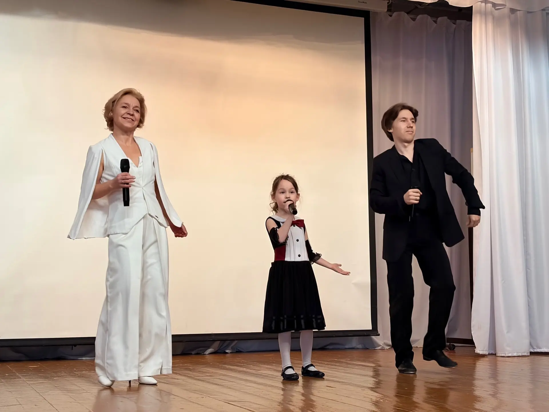 🎊В лицее 6 марта состоялся праздничный концерт "Звуки весны"!