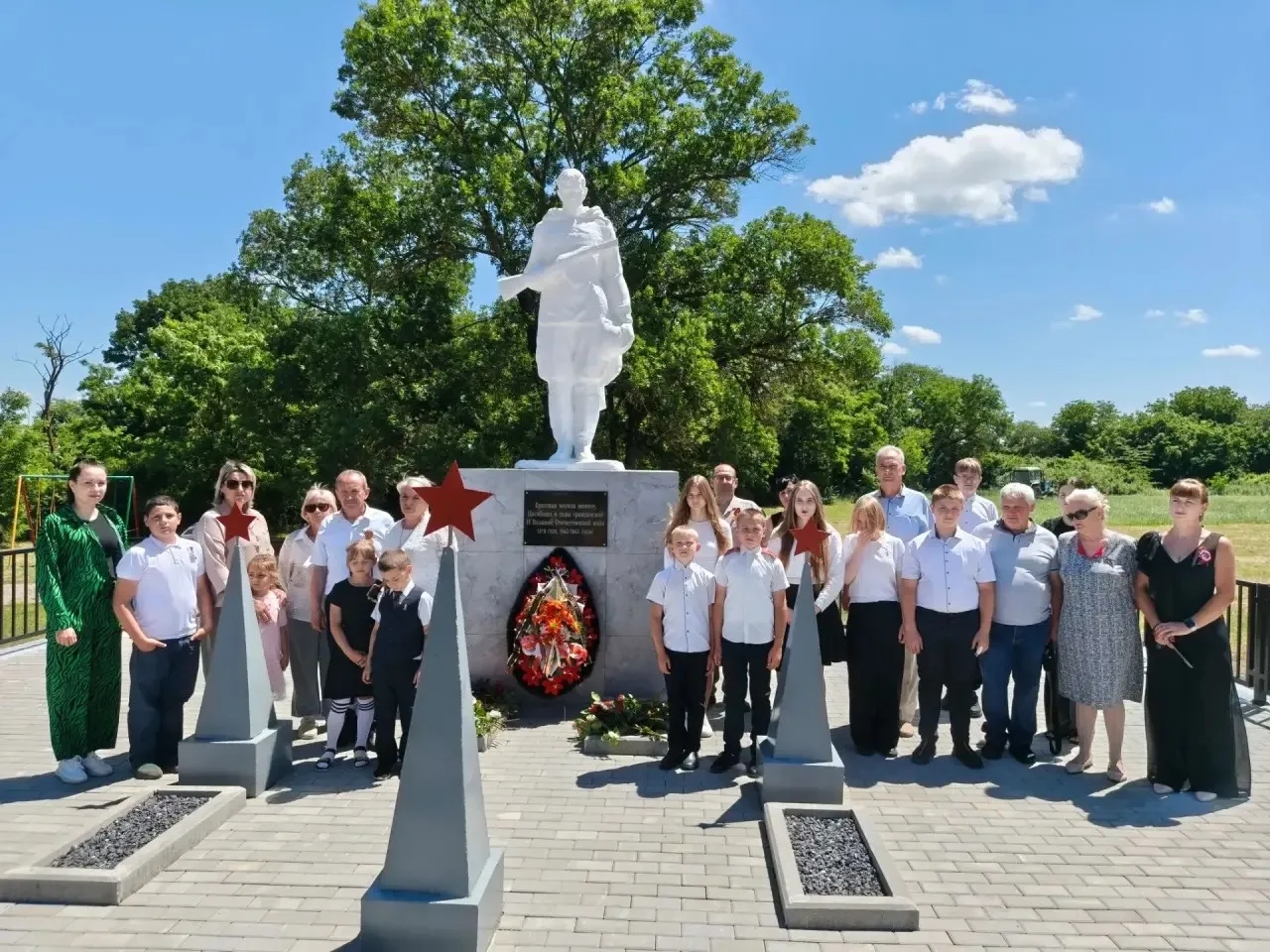 22.06.2026 Учащиеся школы приняли участие в митинге посвященному Дню Памяти и Скорби.