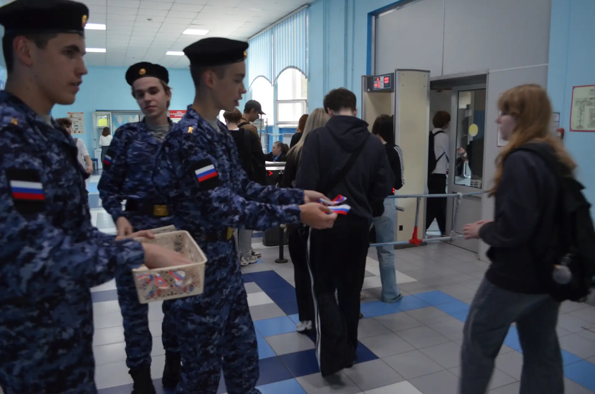 Акция «Российский триколор»
Курсанты военно-патриотического клуба колледжа «Пламя КС» организовали а
