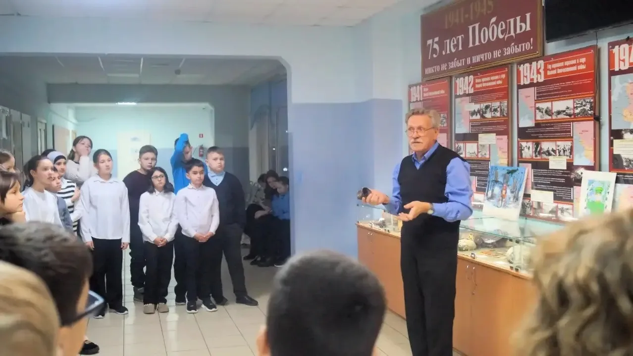 Неделя памяти началась с экскурсии в школьном музее ШО1.   26 января в школьном отделении 1 торжеств