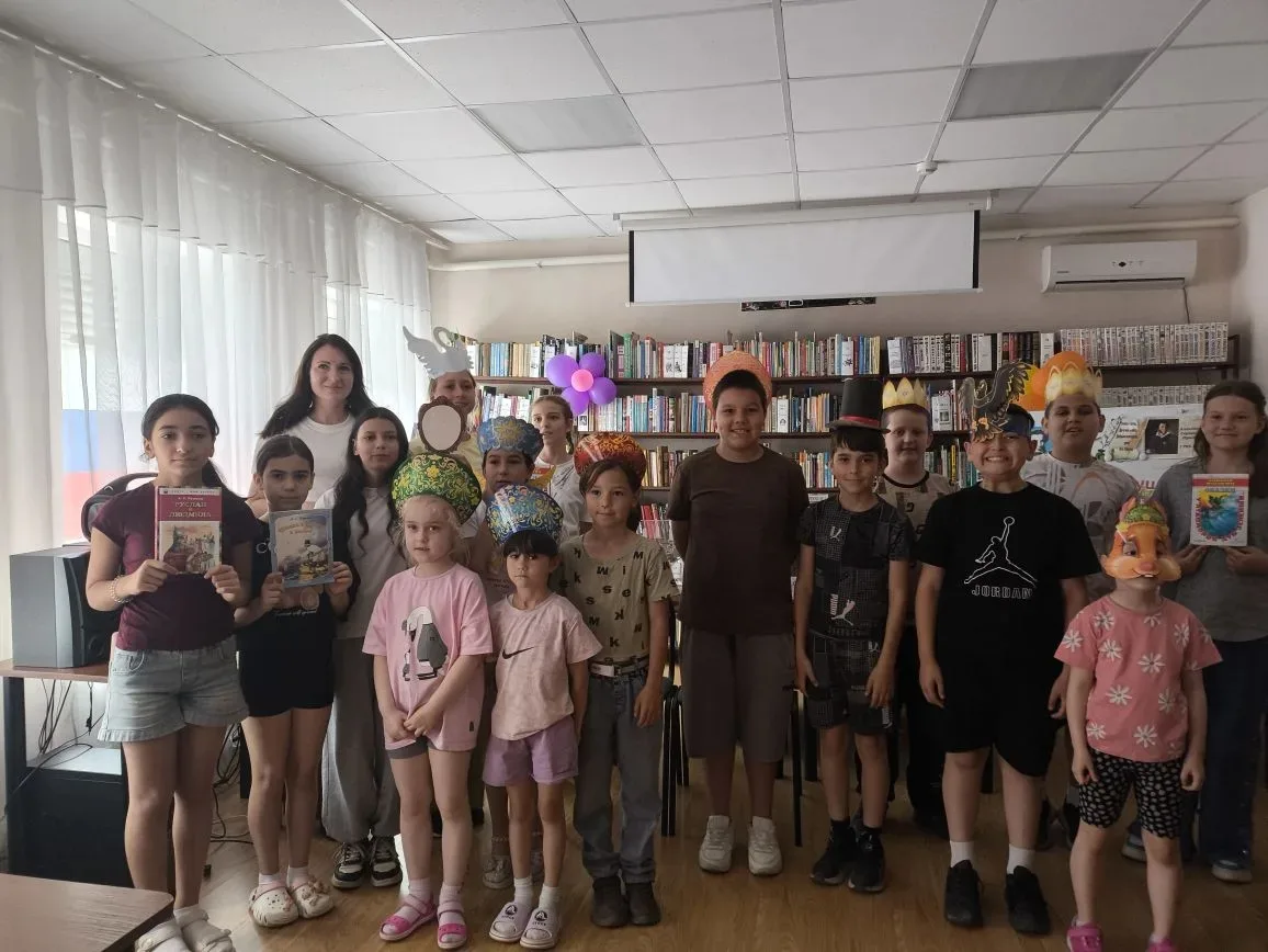 🎉 Волшебный день в детской библиотеке! Сегодня мы окунулись в сказочный мир А. С. Пушк...