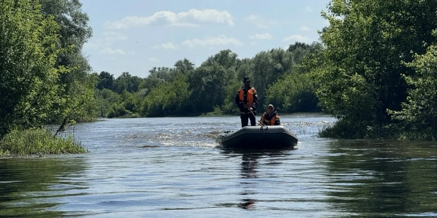 В Вольске водолазы прочесывают Волгу в поисках пропавшего подростка

В Вольске Саратовской области п