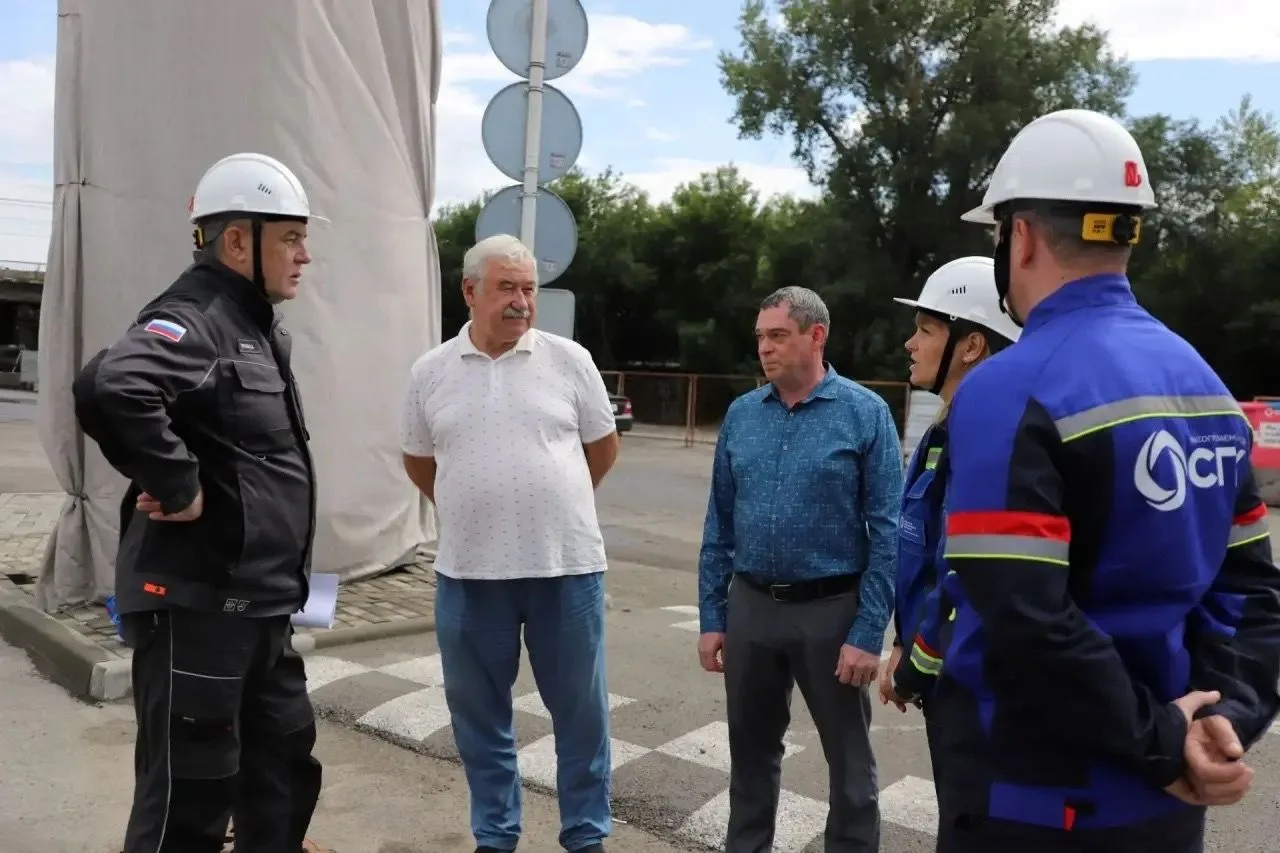 Представители Администрации и Думы Бийска совместно с энергетиками СГК-Алтай проинспектировали ход з