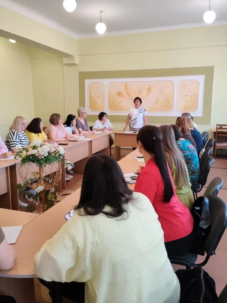 📌 Заседание старших воспитателей и заведующих малокомплектных ДОУ Алчевска

8 июня 2026 года соглас