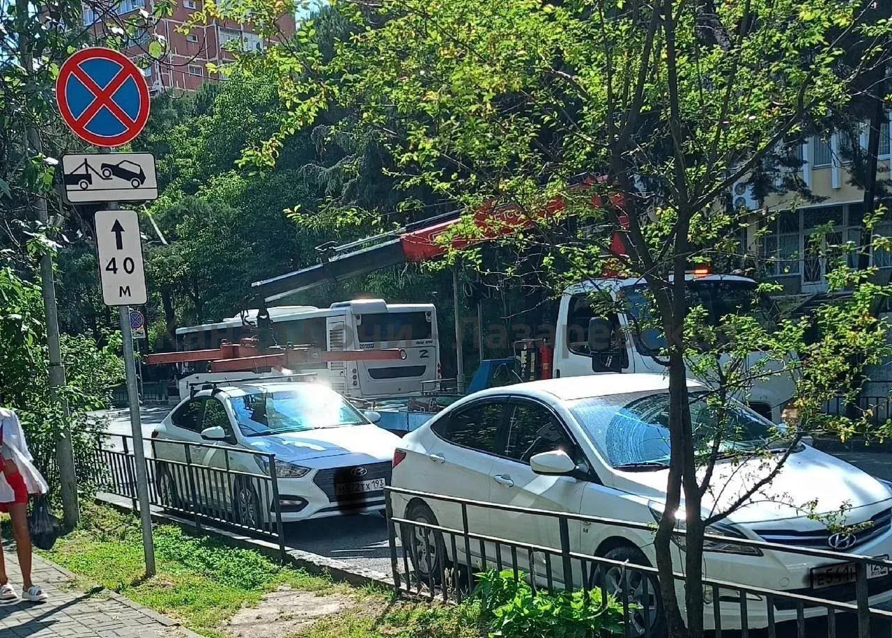 Эвакуаторы на дорогах Лазаревского

Важно помнить:

• Не паркуйтесь в неположенных местах.
• Соблюда
