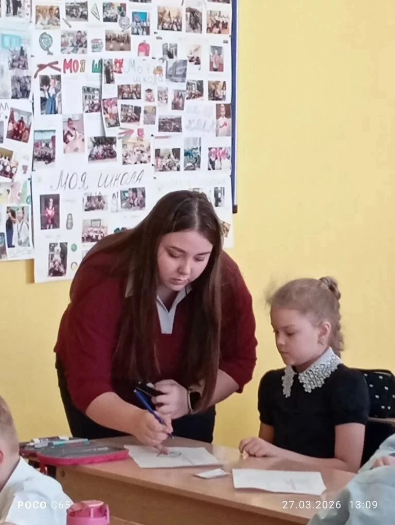 А сейчас вспомним, как прошла неделя китайской культуры в начальной школе... Китайский язык -это сло