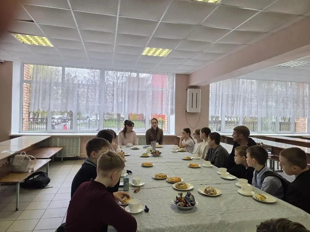 ✨ Сегодня в нашей школе состоялся деловой завтрак с индивидуальным предпринимателем, руководителем к