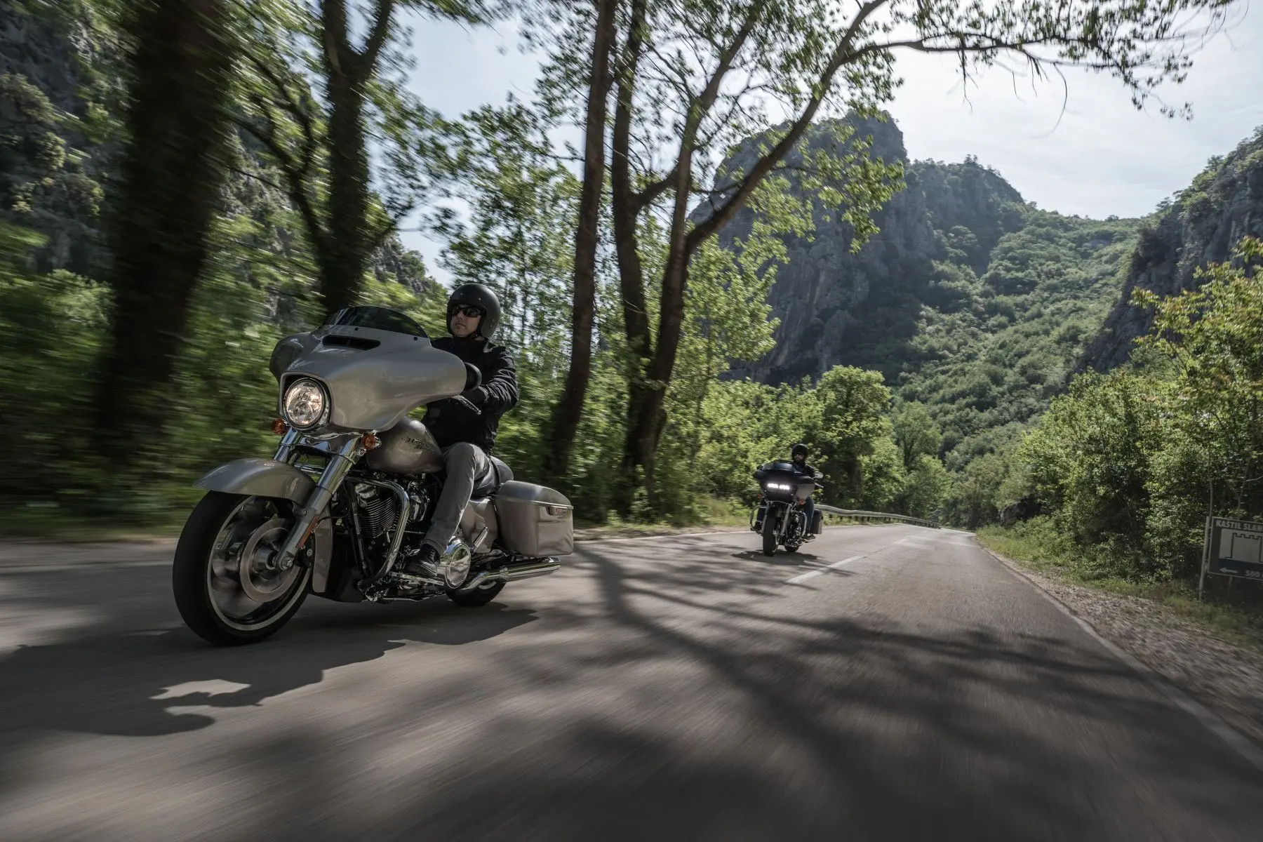 Dunlop и Avon готовятся к байк-фестивалю European Bike Week 2026