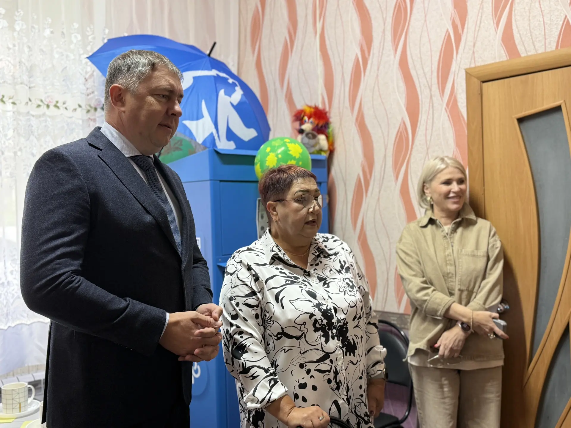 Тёплая встреча за чашкой чая прошла в Лесозаводском обществе инвалидов в День пожилого ...