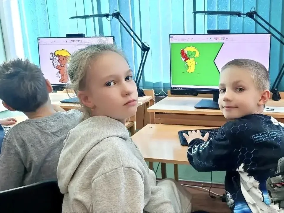 ПРОСТО КЛАСС наши каникулы   🤩 Не «скучное сидение дома», а настоящий весенний движ! Традиционно на 
