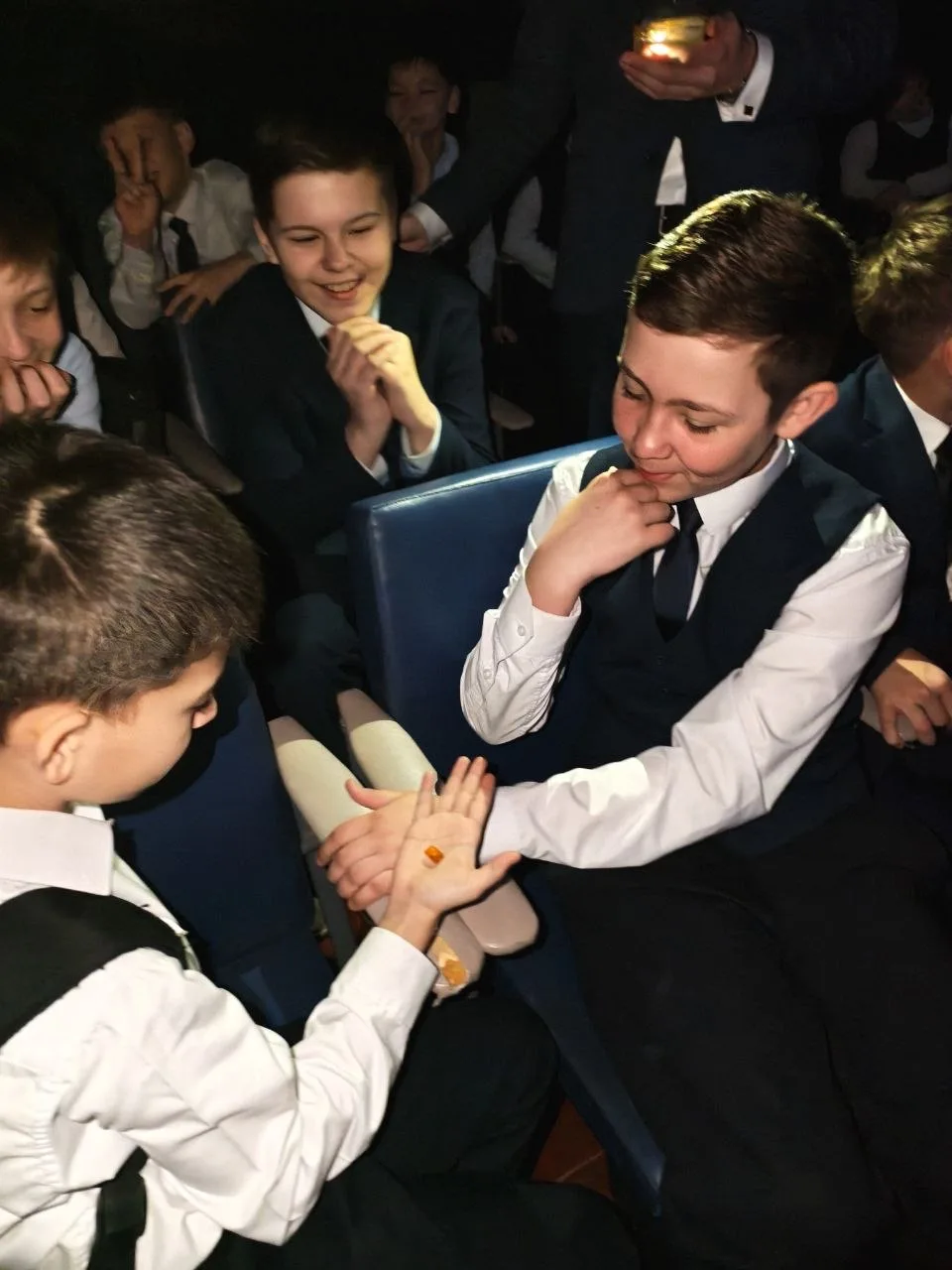 💎 В поисках сокровищ: 5Б открыл для себя мир минералов  Сегодня, 17 апреля, в рамках Недели биологии