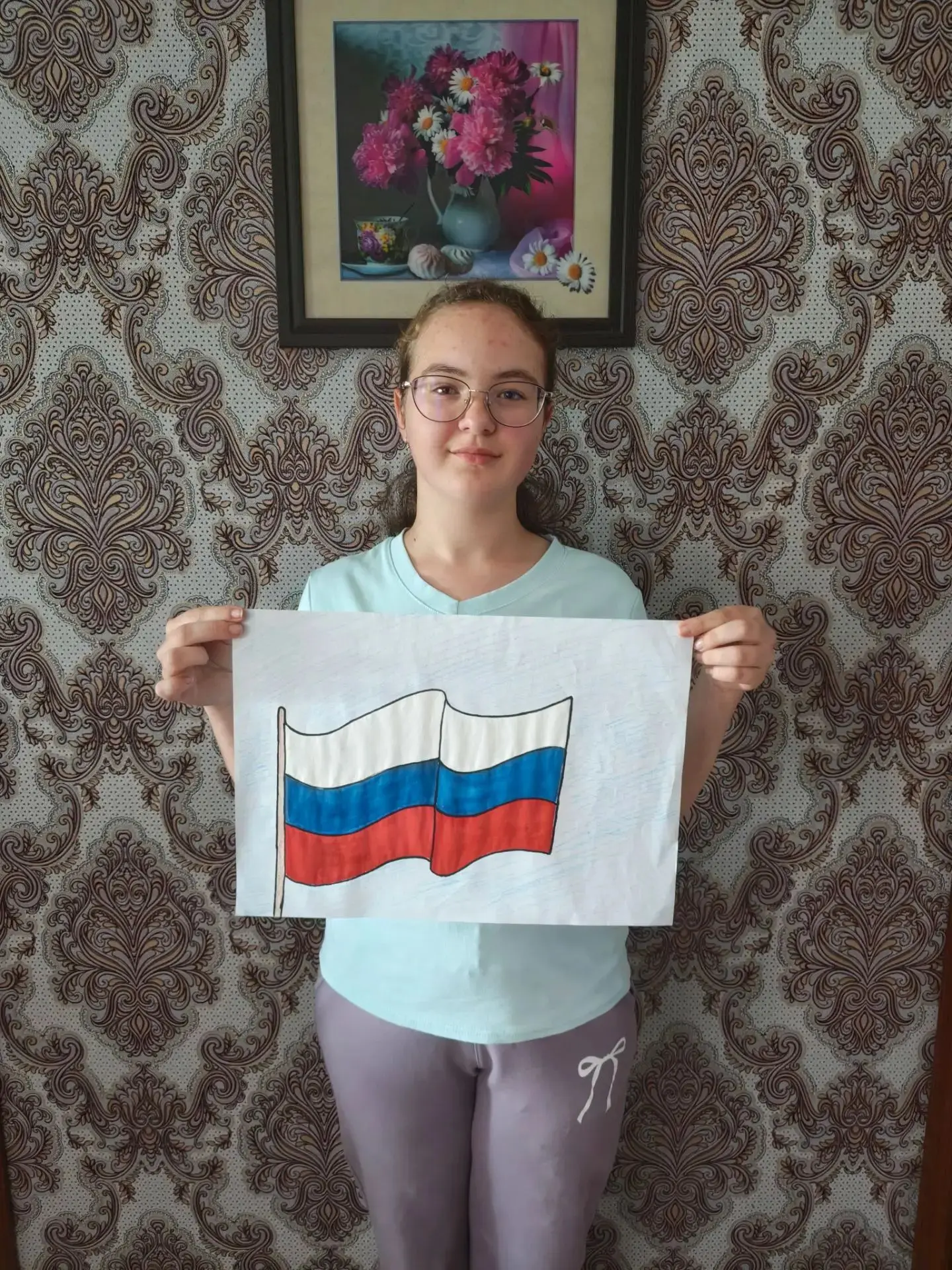 Матюнина Маргарита участвует в акции "Флаг России в каждый дом"