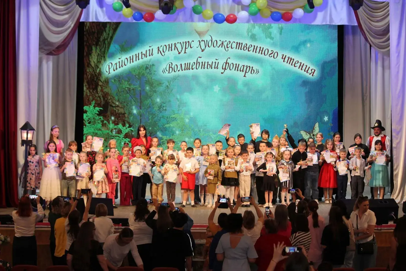 👫На сцене РДК «Юбилейный» с целью приобщения детей дошкольного и младшего школьного во...