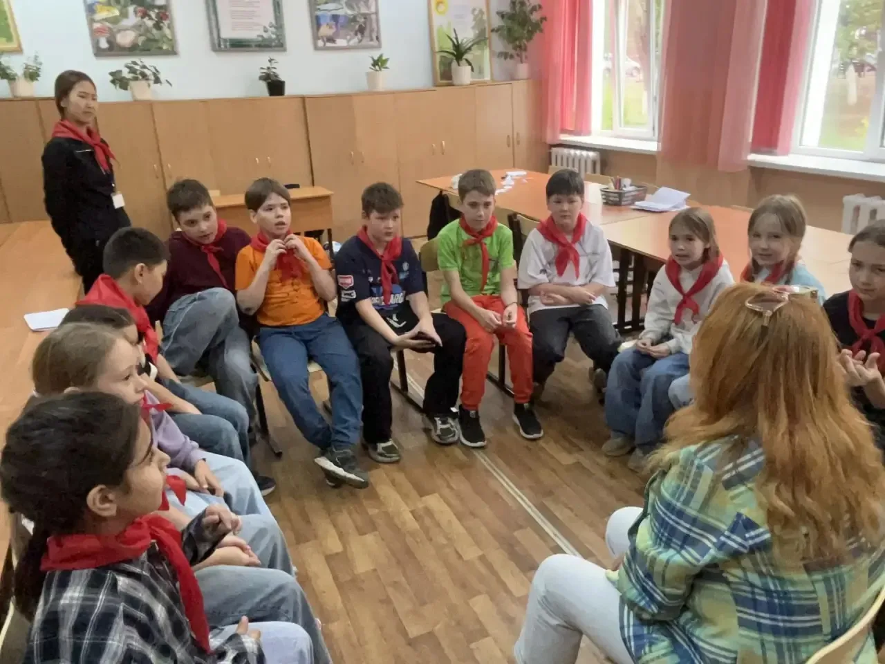 ЛЕТО- ЭТО НАСТОЯЩИЙ ПРАЗДНИК ДЛЯ ДЕТЕЙ !
СЕГОДНЯ ВЫДАЛАСЬ ПЛОХАЯ ПОГОДА- НО НАМ НЕ СТРАШНЫ НИ МОРОЗ 