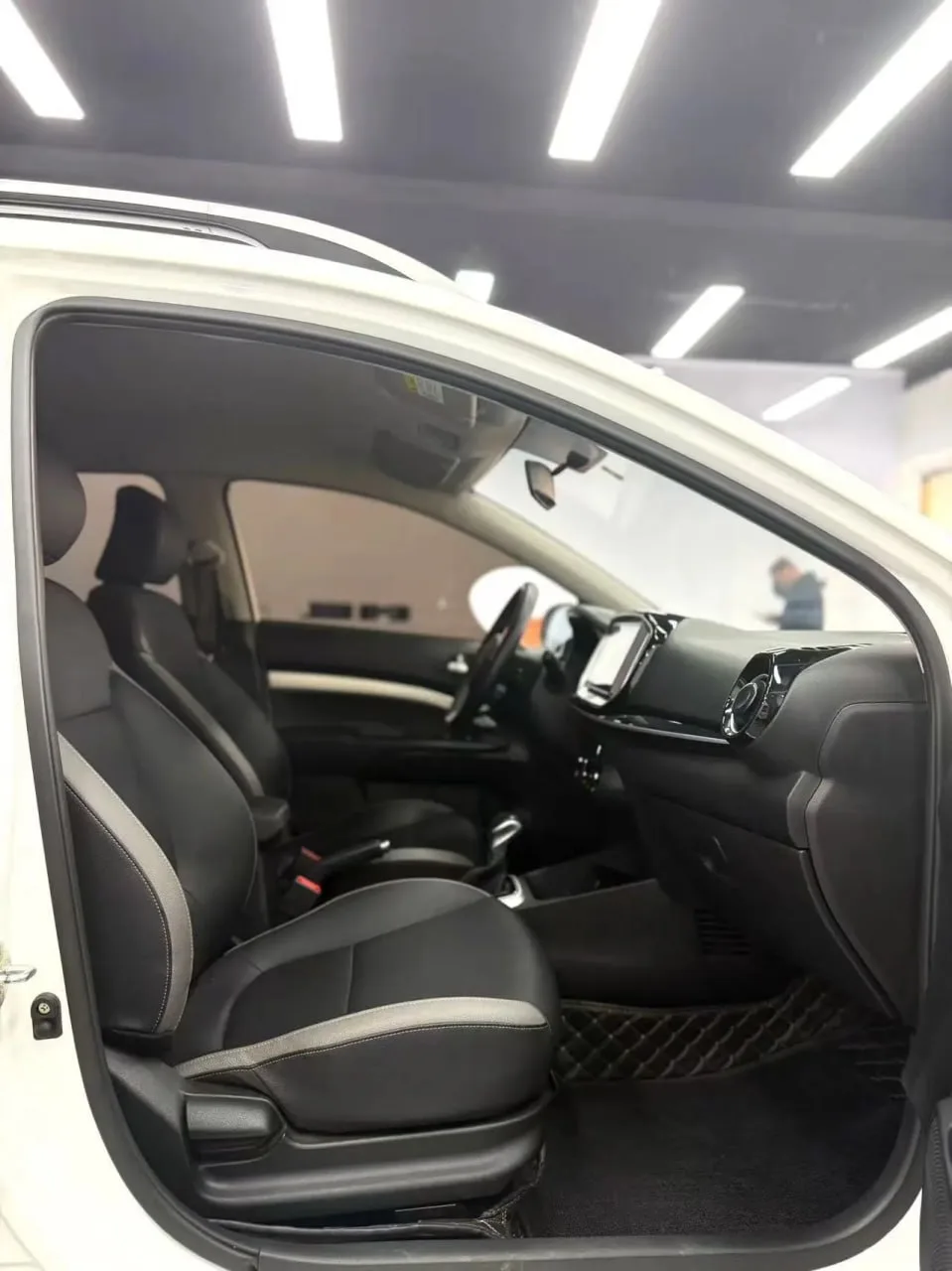 Kia Stonic (KX1) из Китая — компактный и стильный кроссовер за 1 355 000р.!   • дата выпуска 2022/01