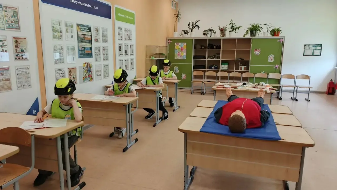 Отряд 5 «Б» класса принял участие во Всероссийском конкурсе юных инспекторов движения «Безопасное ко