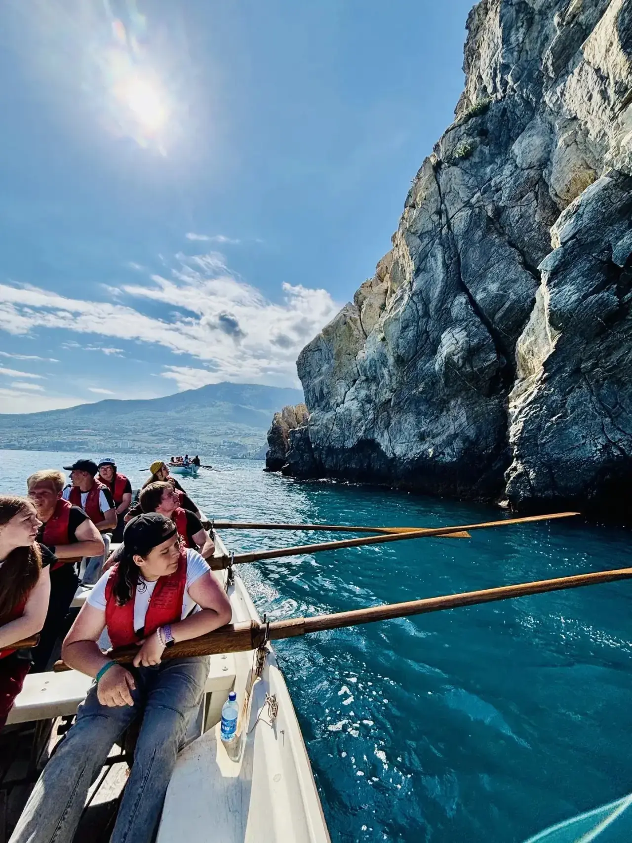 🌊 Моё лето началось в Артеке! 🌊

С 5 по 25 мая мне посчастливилось провести незабываемые три недел