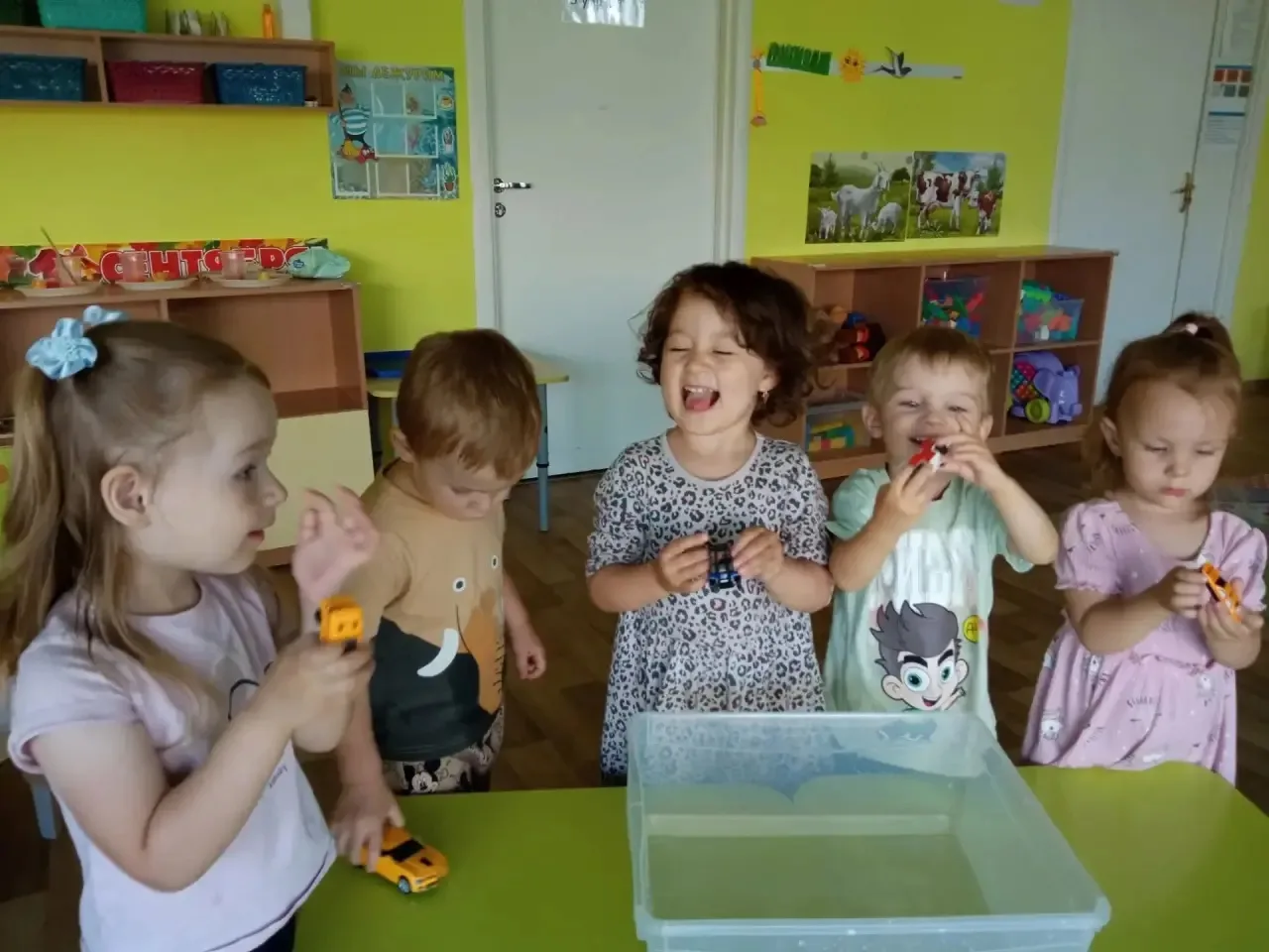 🔍 В наших детских садах прошёл День юного исследователя!

Это был удивительный, весёлый и очень поз