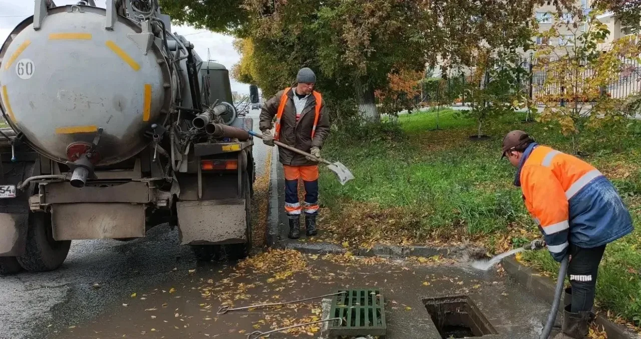 Готовность к зиме – в Кировском районе законсервировали более 40% ливневок