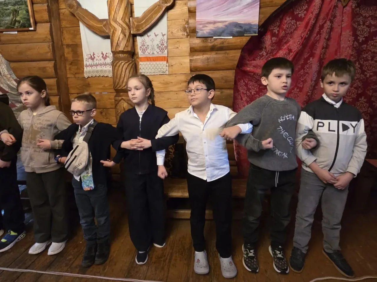 Игры, птички и заклички 🎶  🏠 Ученики 2-х классов посетили интерактивную театрализованную программу «