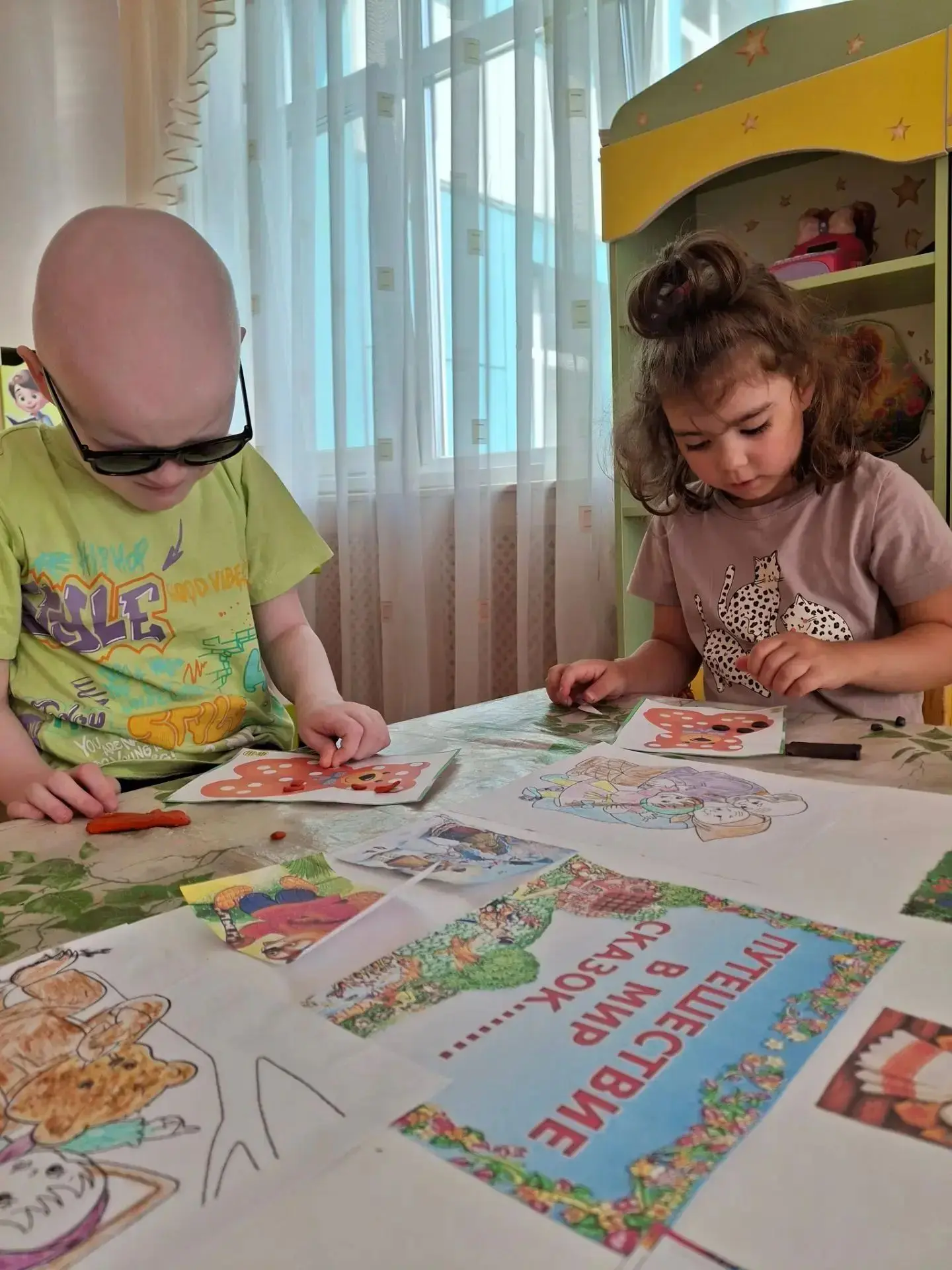 В группе "Капельки " в течении недели было особенно интересно! Мы решили совместить две техники: соз