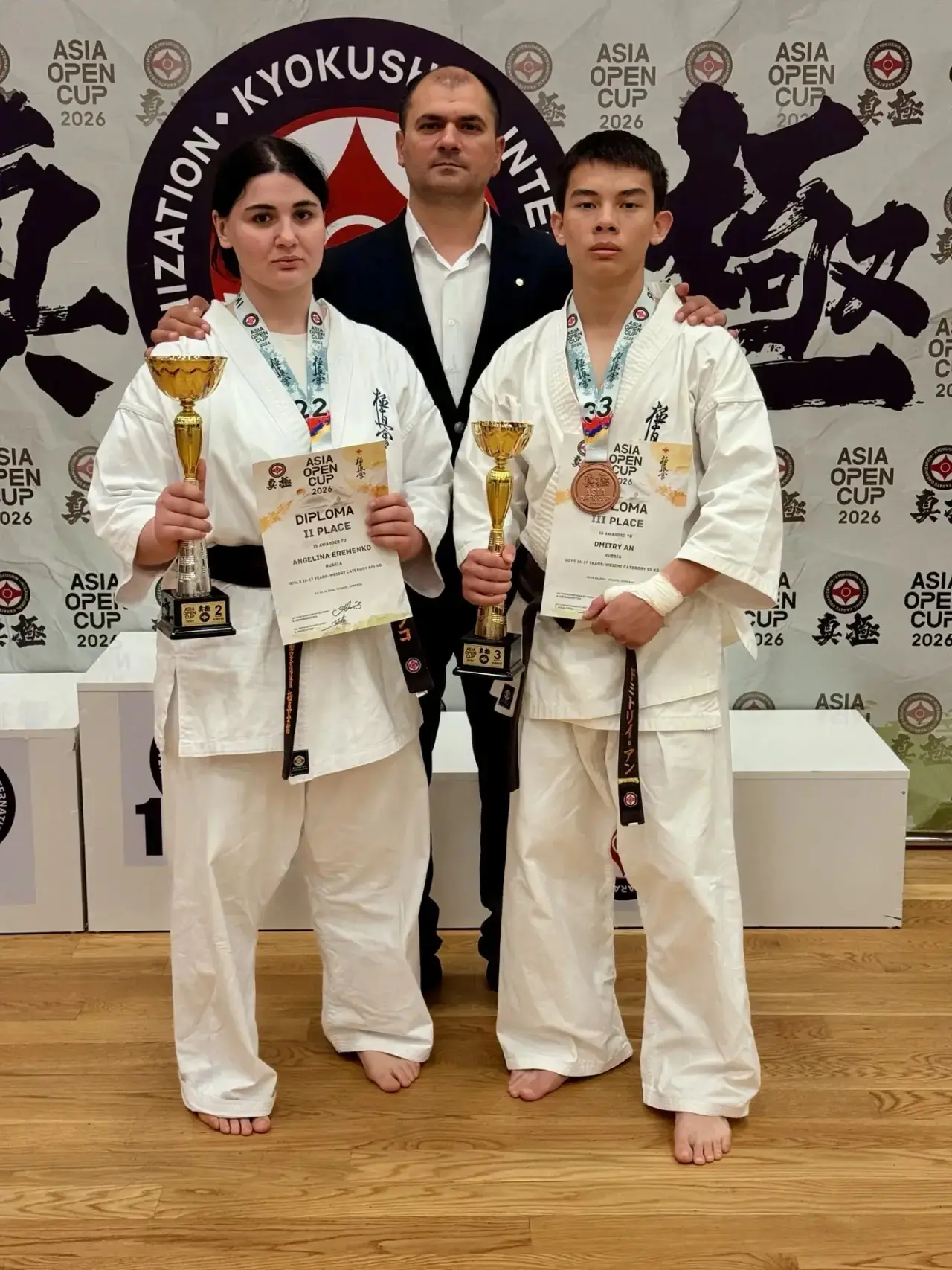 🥋Несмотря на то, что у девятиклассников сейчас проходят экзамены, учащийся 9 «В» класса Дмитрий Ан 
