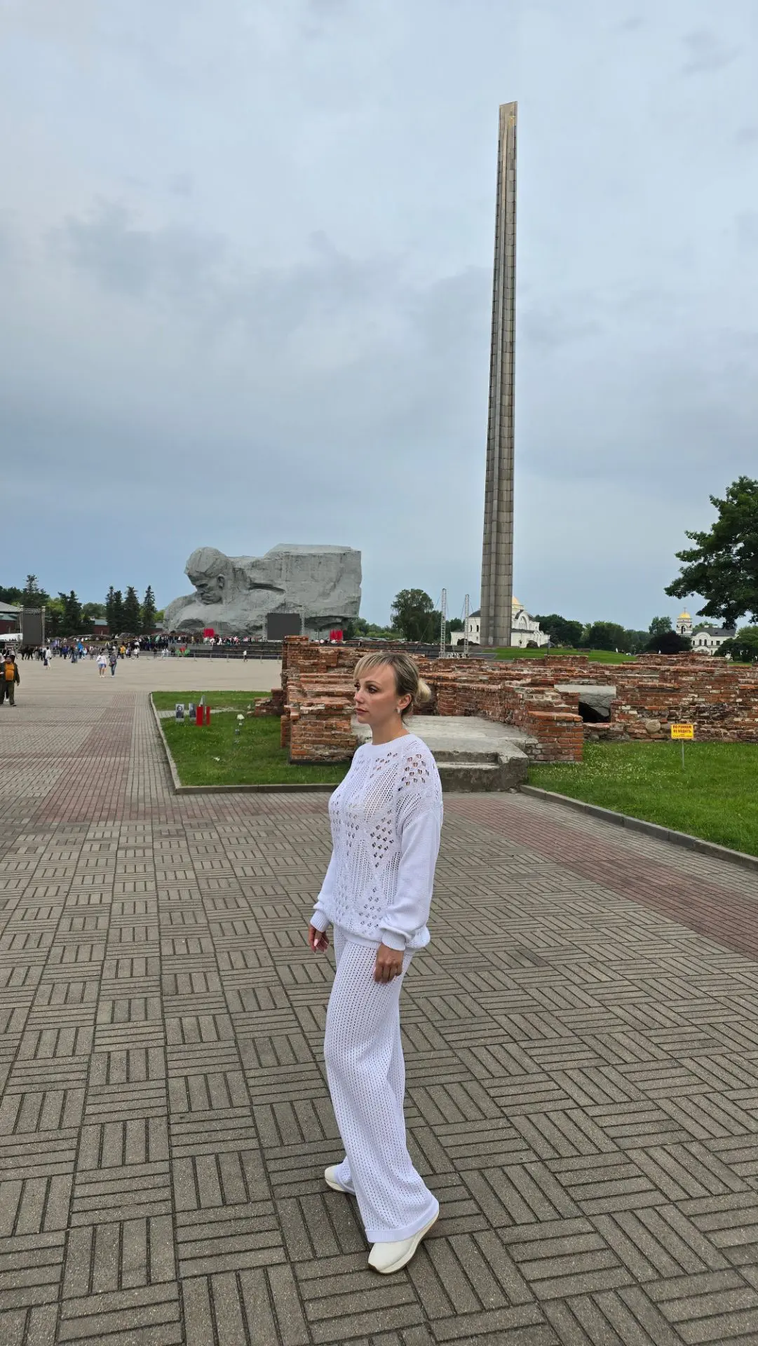 Приглашаем вас в захватывающее путешествие, где оживает история, шуршат страницы шляхет...