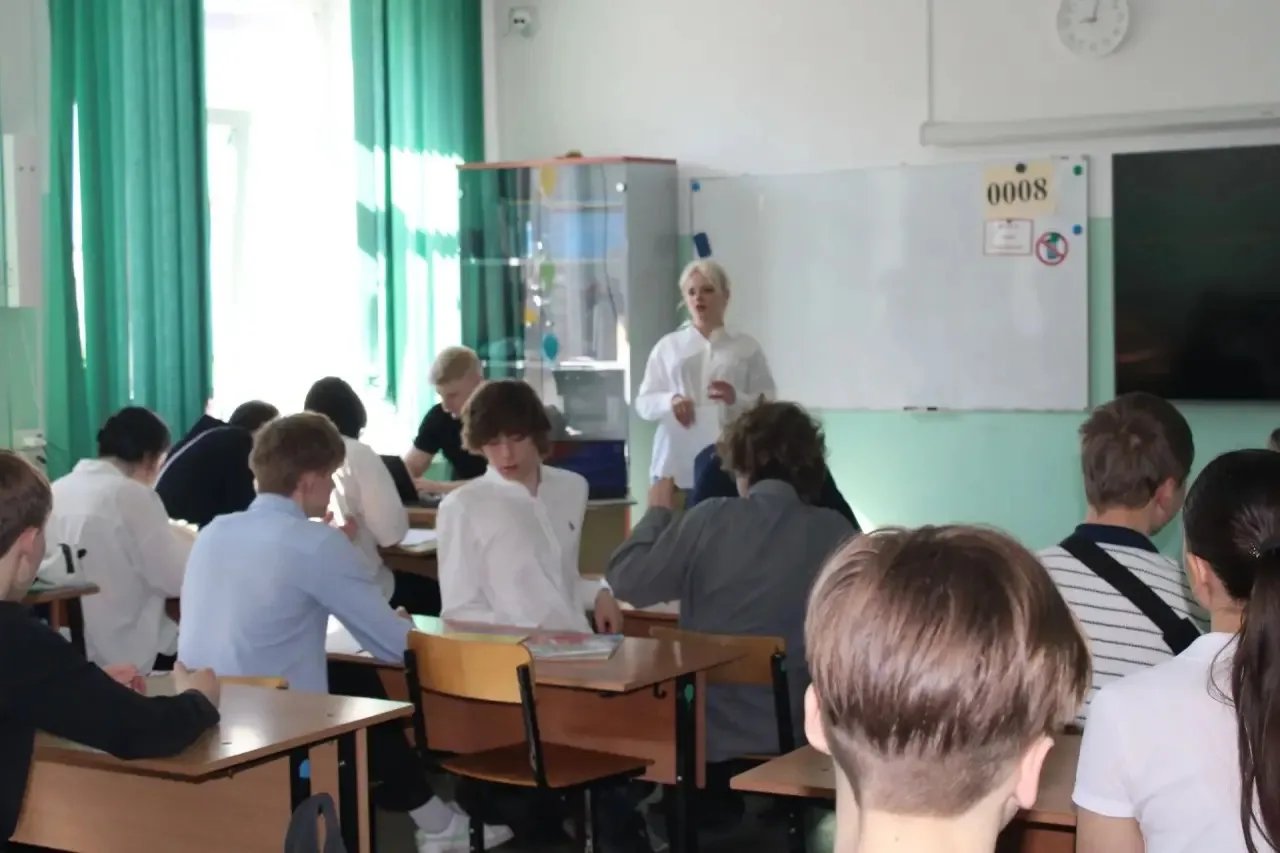21 мая на базе 13-й гимназии состоялись два просветительских мероприятия, организованных Российским 