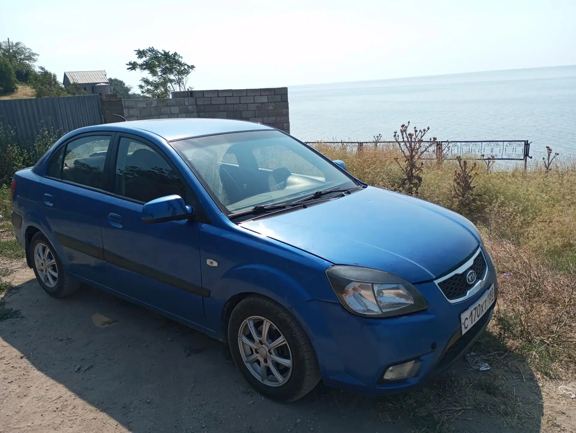 Продам свой автомобиль Kia Rio 1.4л бензин, 2006 года выпуска, КПП - механика.