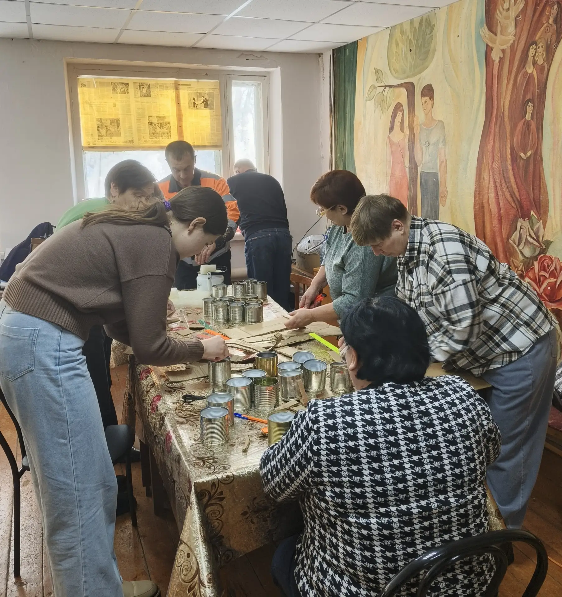 Своих не бросаем: тепло из дома для наших защитников! ❤️🇷🇺
В Базово прошла важная акция по изготов
