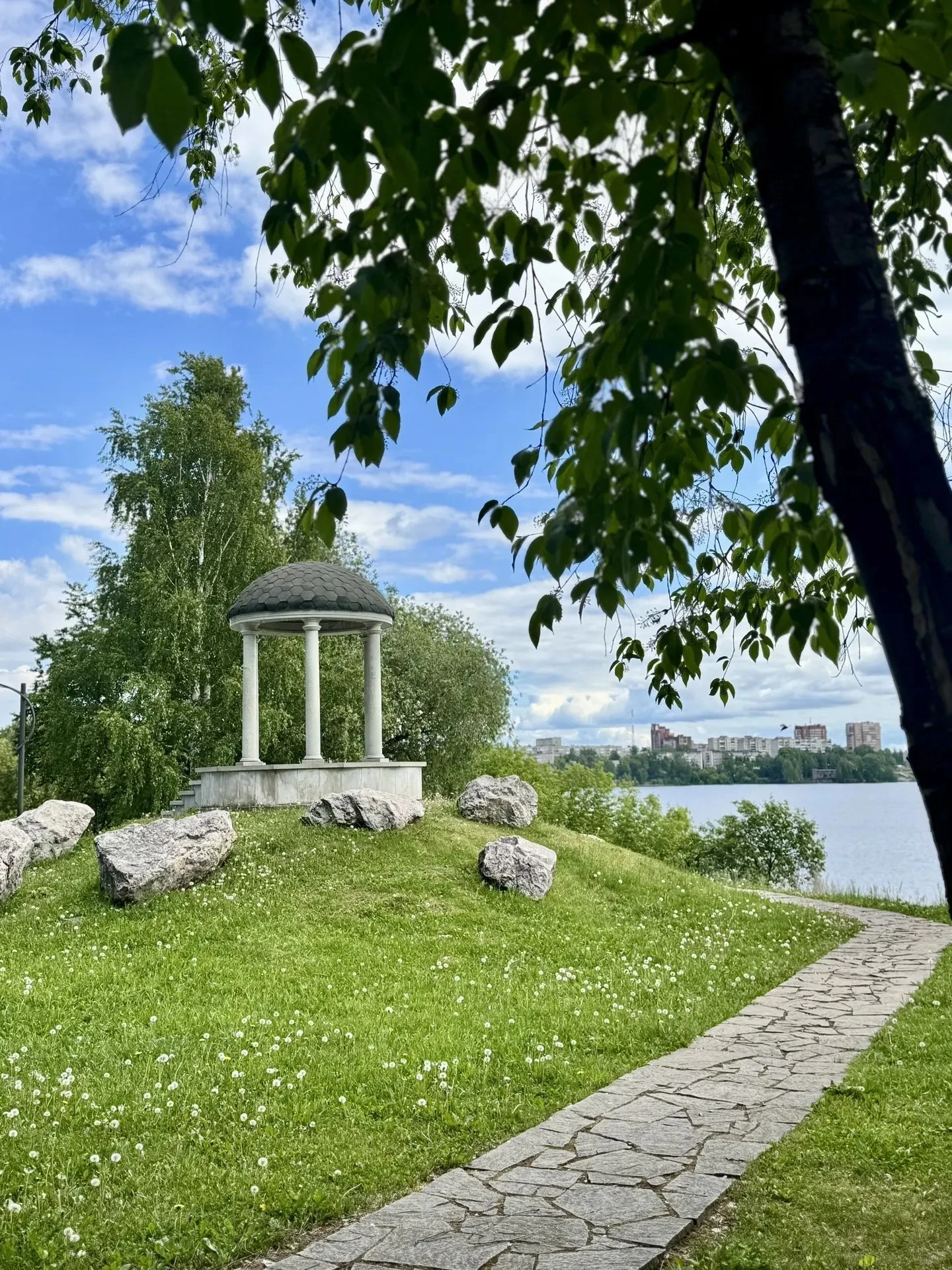 Доброе субботнее! Всем отличных выходных! ❤

Фото: max-канал главы города Владислава Пинаева