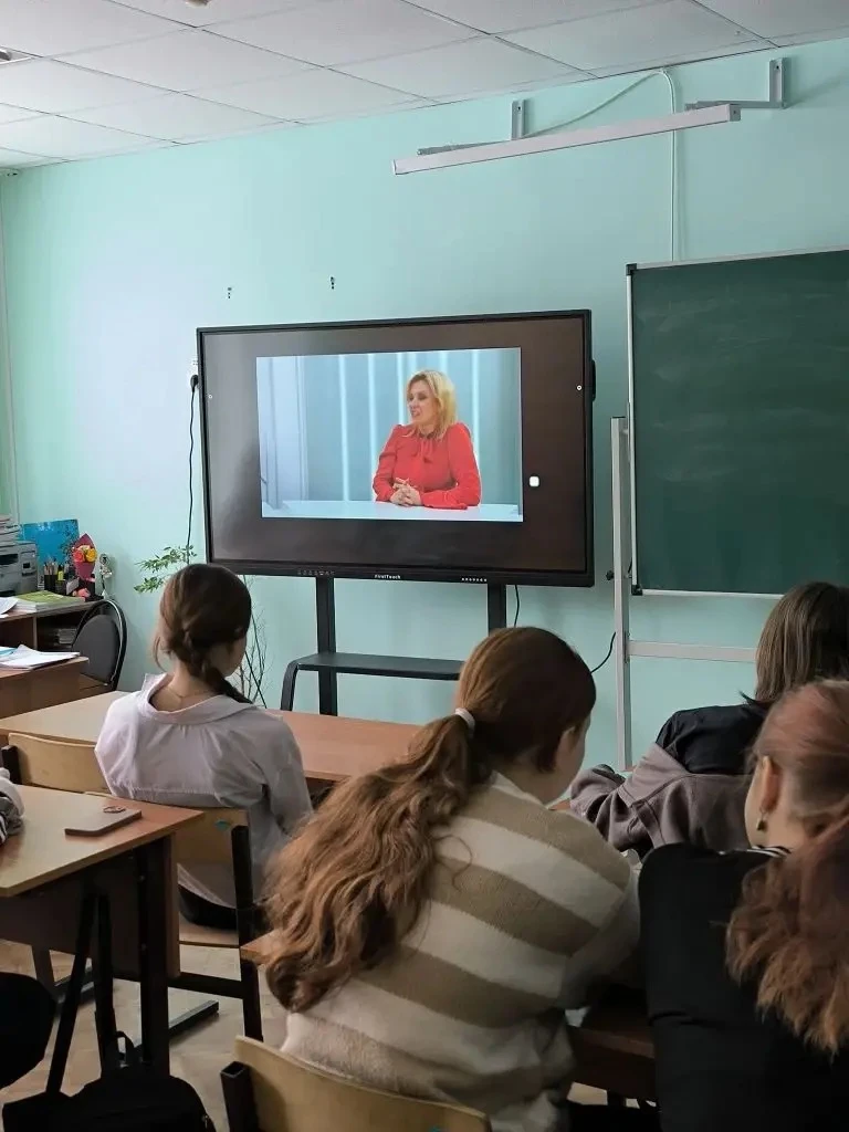 💢РАЗГОВОРЫ О ВАЖНОМ💢 «Кто такие дипломаты?»  Традиционно, каждый понедельник, мы начинаем учебную не