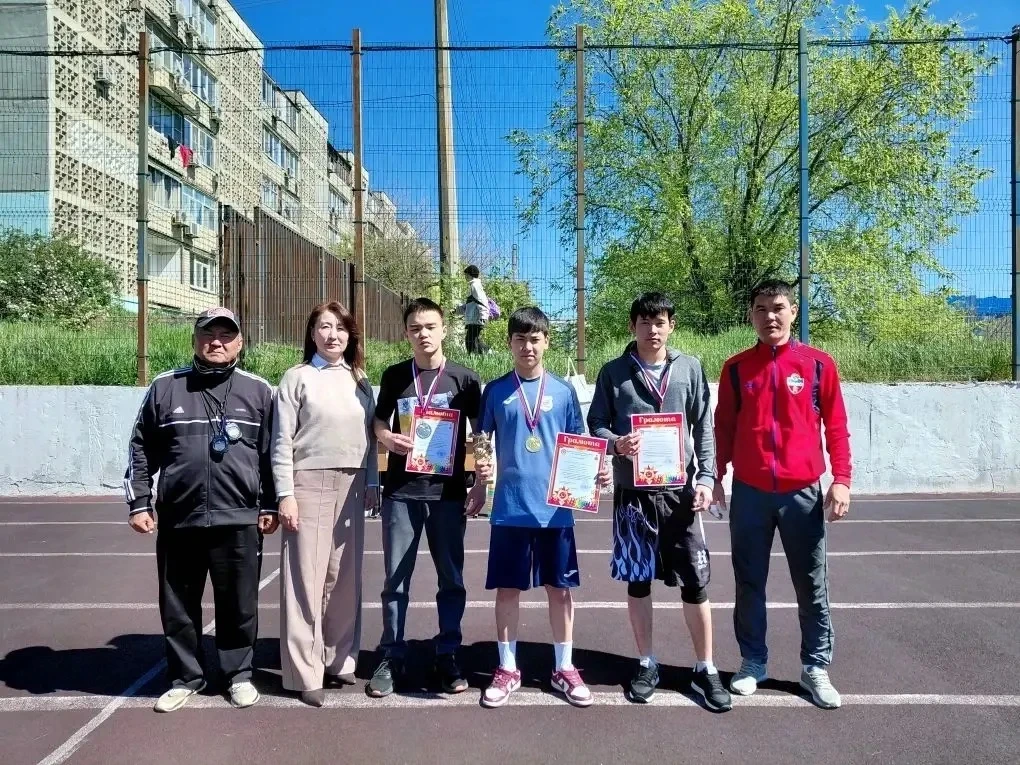 Наши чемпионы снова на пьедестале! 🏆  С гордостью поздравляем учеников нашей школы с блестящим высту