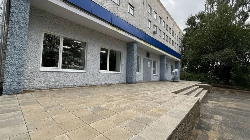 ⚡️В ГБУЗ ЯО «Переславская ЦРБ» продолжается ремонт входной группы здания стационара.
Проект включает